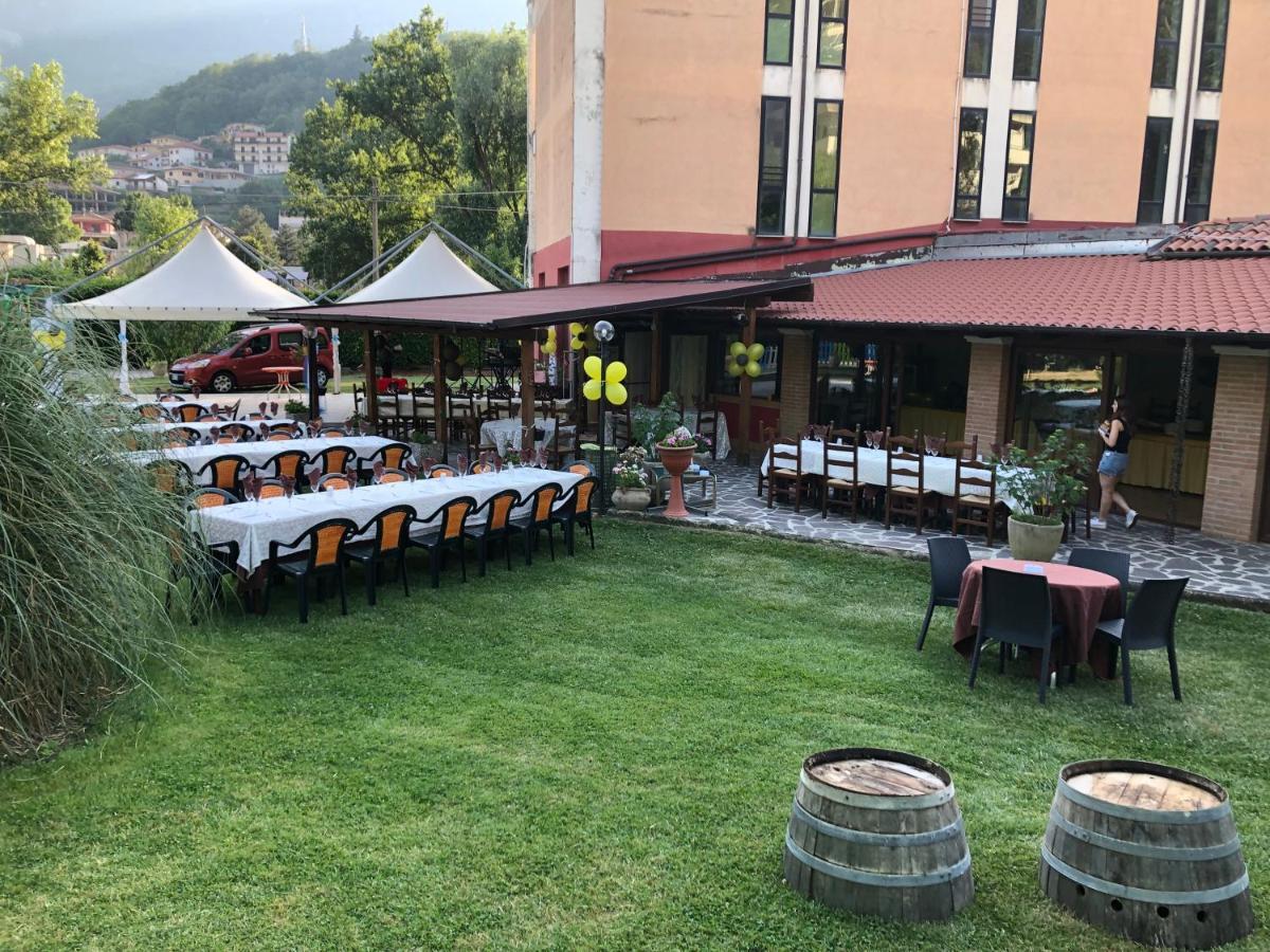 Hotel River Civitella Roveto Екстериор снимка